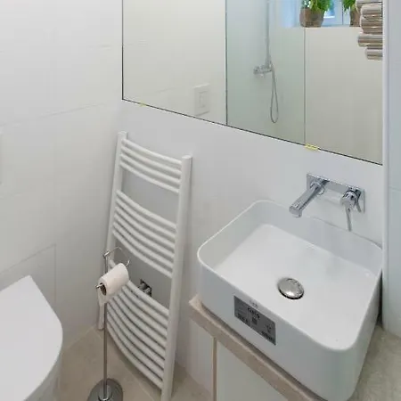 Oasis Apartment